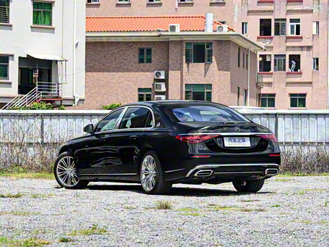 2025�� �Ŀ� S 580 4MATIC