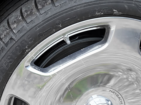 2025�� �Ŀ� S 680 4MATIC