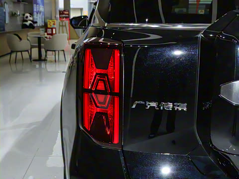 2024�� PHEV 143km ������ Max