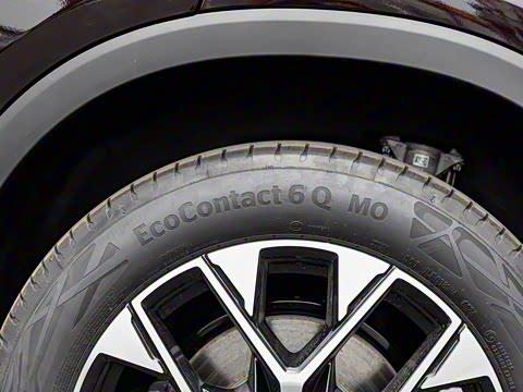 2024�� GLC 260 L 4MATIC ������ 5��