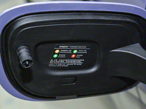 2025�� 702 �Ǽ�˫�������ٰ�