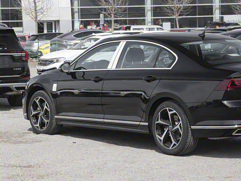 2025�� �Ŀ� ������ 330TSI DSG������