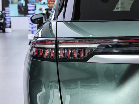 2025�� 1.5T 106KM������ 5�� �������