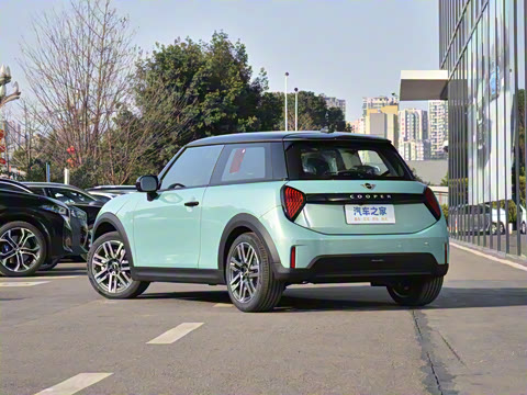 2025�� 1.5T COOPER ������