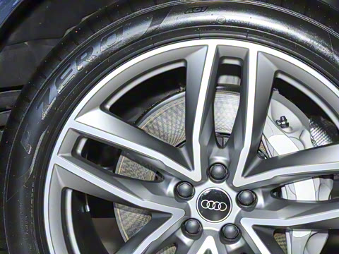 2025�� 55 TFSI quattro S line�˶���