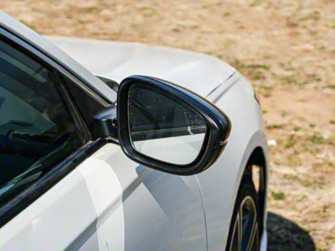 2025�� �˶�ϵ�� 260TURBO ����