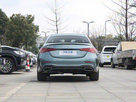 2025�� �Ŀ� C 260 L �ҹ�˶���