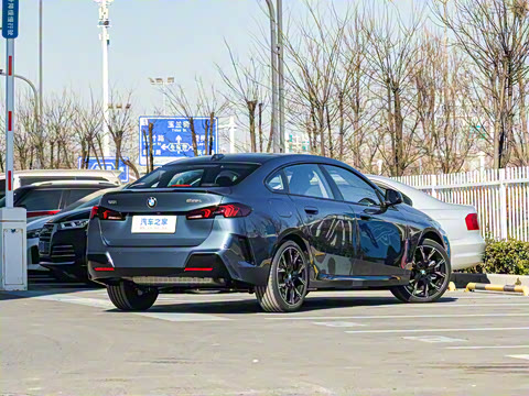 2025�� 225L M�˶���ҹ��װ