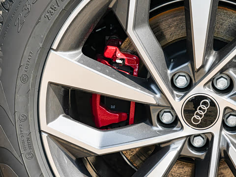 2025�� 45�����ذ� 40 TFSI ����������