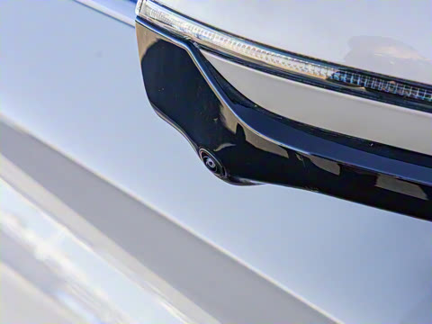 2025�� EV �Ǽݰ� 605km �콢��