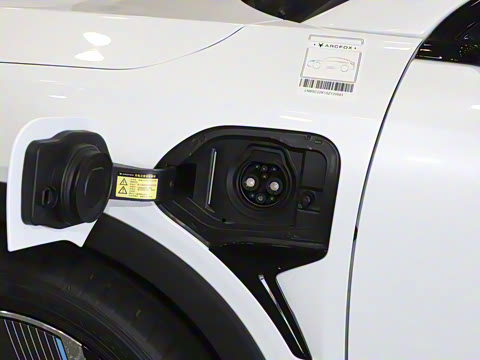 2025�� 735MAX 160kW