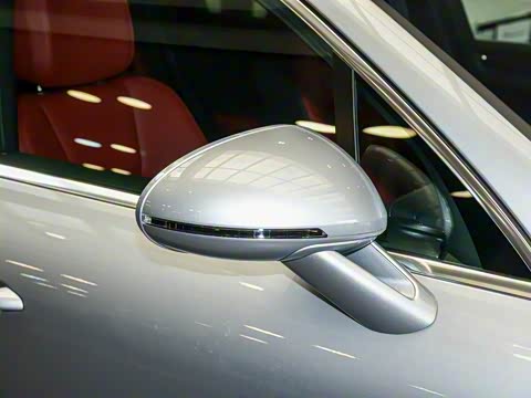 2025�� Macan 2.0T ���ΰ�