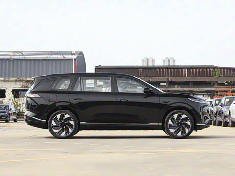 2025�� 636Ultra�Ǽݰ� 5��