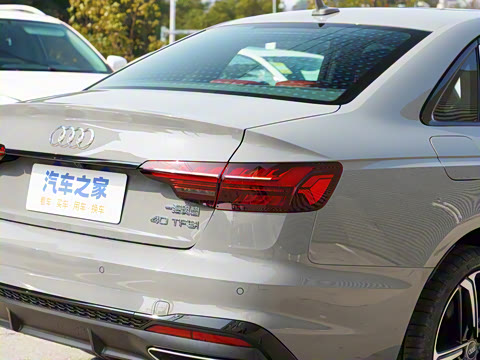 2025�� 200���������� 40 TFSI ����������