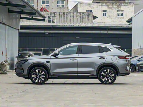 2025�� EV �Ǽݰ� 520km �����