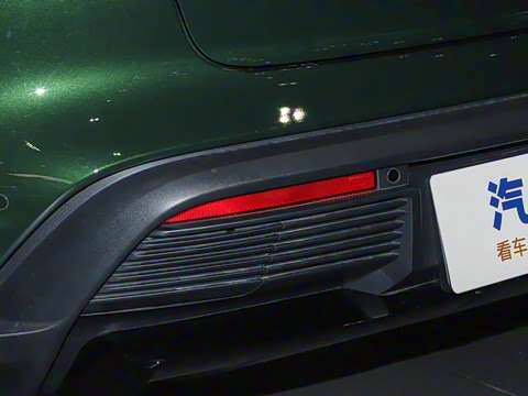 2024�� Taycan 4 Cross Turismo