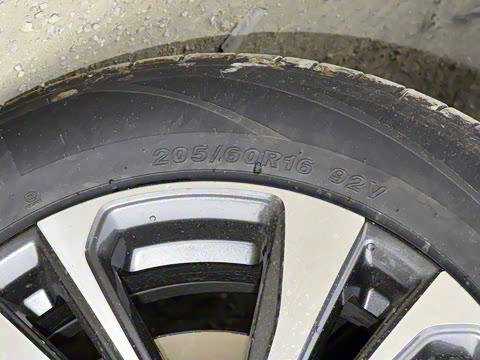 2025�� PLUS 1.4T ˫��ϸ��ܰ�