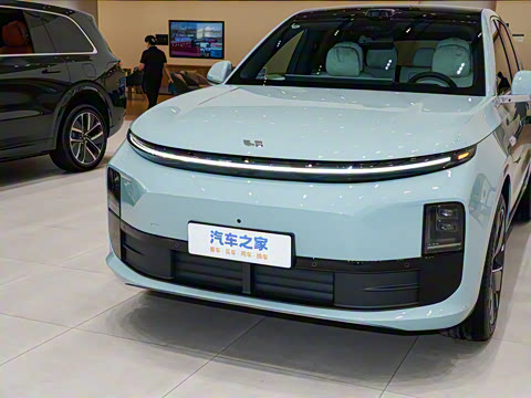 2025�� Pro ���ܻ��°�