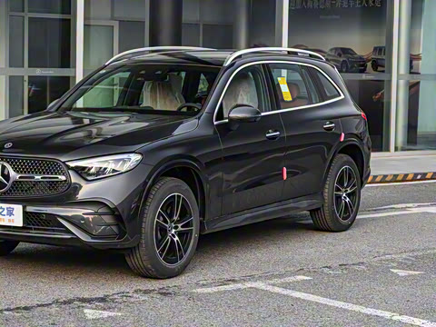 2025�� �Ŀ� GLC 260 L 4MATIC ������