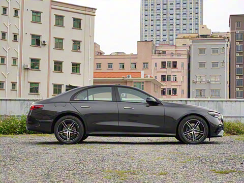 2025�� E 260 �˶���