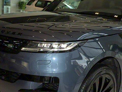 2025�� 400PS Dynamic HSE