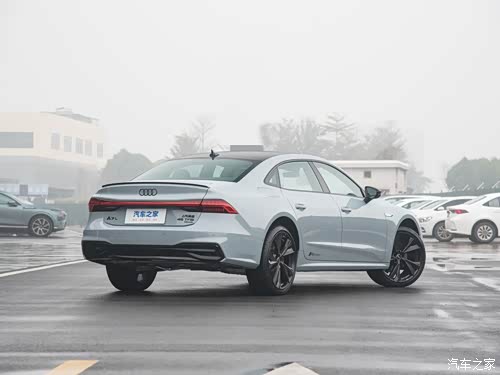 奥迪a7l竞速版大排量引擎激发运动激情