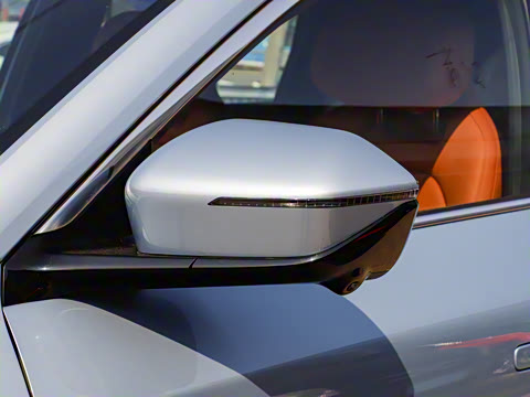 2025�� ���Ĵ� UItra 2.0T ������ �ǻ�������