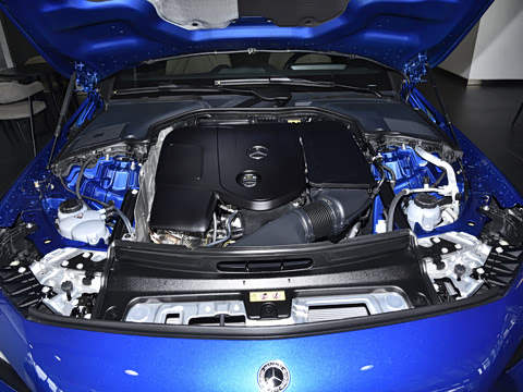 2025�� CLE 260 ������ܳ�