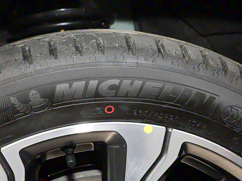 2025�� 2.0T ������