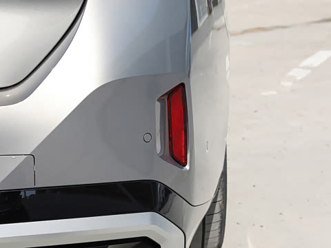 2024�� eDrive 35L M�˶���װ