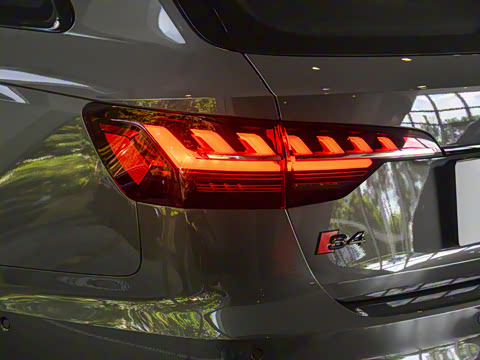 2025�� S4 Avant 3.0TFSI