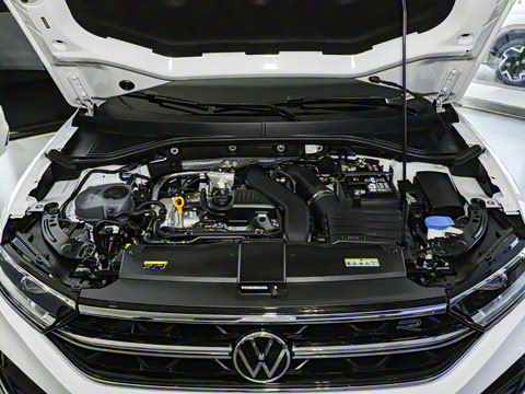 2025�� �Ŀ� 300TSI DSG���������