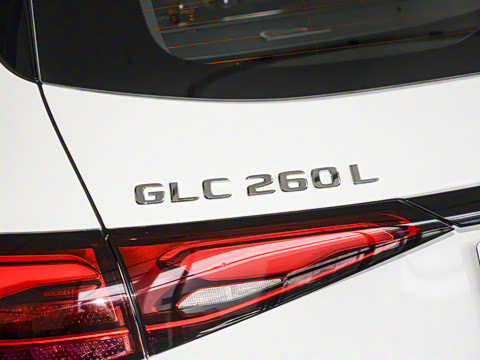 2025�� �Ŀ� GLC 260 L 4MATIC ������