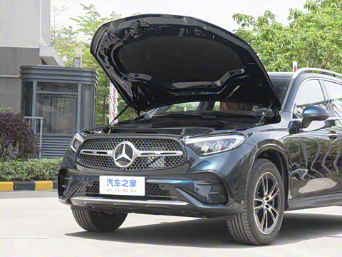 2025�� �Ŀ� GLC 260 L 4MATIC ������