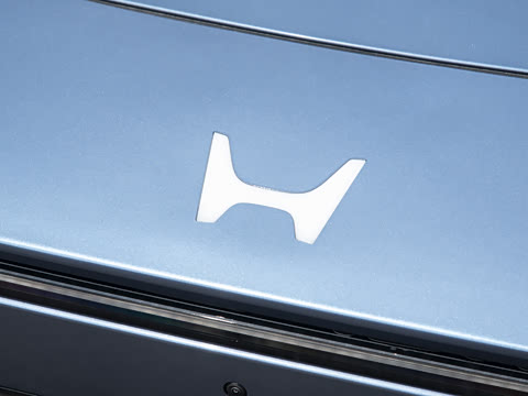 2025�� ����������Max