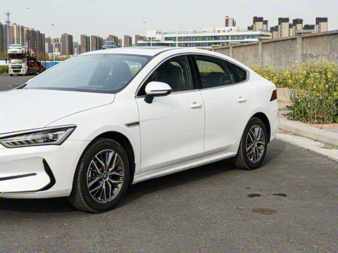 2025�� EV 510KM ���а�