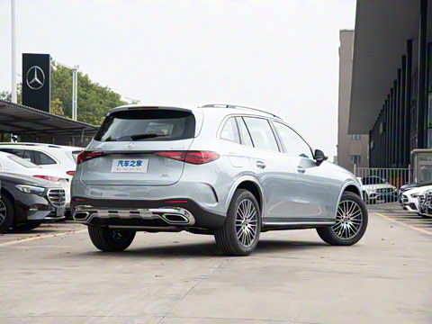 2025�� GLC 300 L 4MATIC ������ 5��