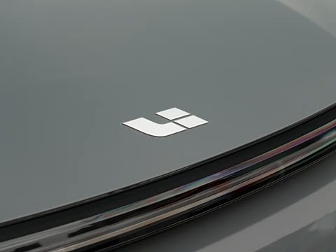 2025�� Ultra ���ܻ��°�