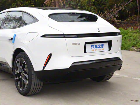 2025�� Ultra ���������