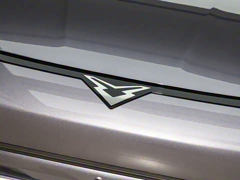 2025�� Mate 300km̤�˰�