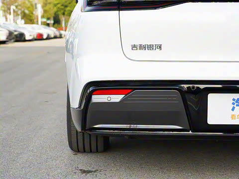 2025�� 700km Զ���Ǽݰ�