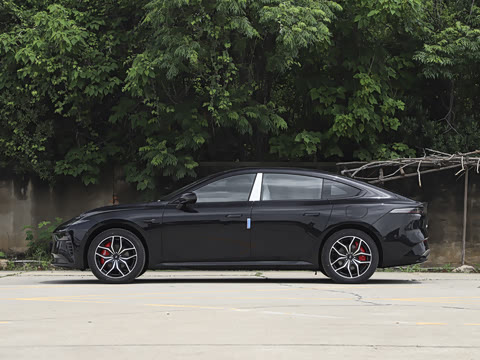 2025�� ���� 550Pro�캽��