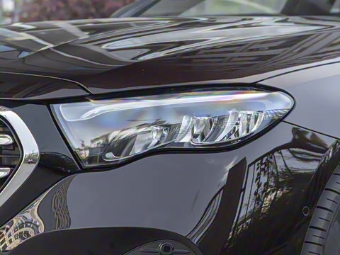 2025�� �Ŀ� E 300 L ������