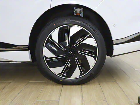 2025�� 636Ultra���Ȱ� 6��