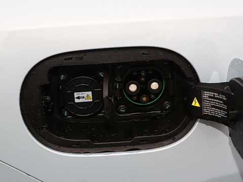 2025�� EV �Ǽݰ� 420KM������