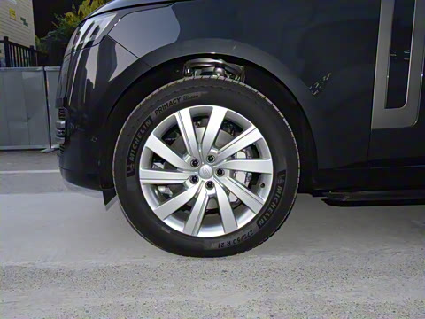 2025�� 3.0 L6 400PS ʢ���ӳ���