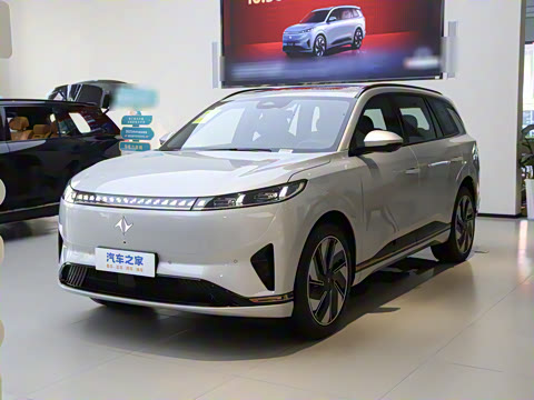 2025�� 636Ultra����� 6��