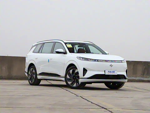 2025�� 636Ultra����� 6��