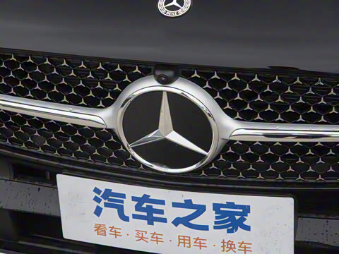 2025�� �Ŀ� C 260 L �˶���