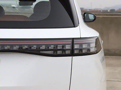 2025�� 636Ultra����� 6��